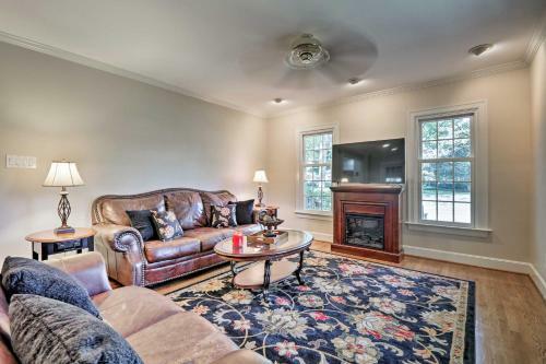 Charming Chevy Chase Home About 1 Mile To Uk Stadium