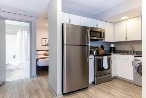 Apartamento Abode Vue At 3rd 1-bedroom Loft Style Suite