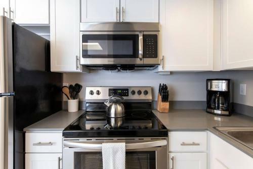 Apartamento Abode Vue At 3rd 1-bedroom Loft Style Suite