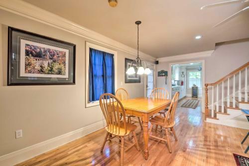 Bucolic Cottage With Fire Pit, 2 Mi To Marina!