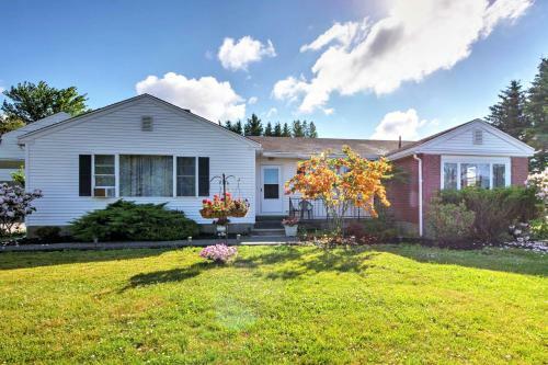 Cozy Ellsworth Home With Yard, 15 Mi To Acadia!