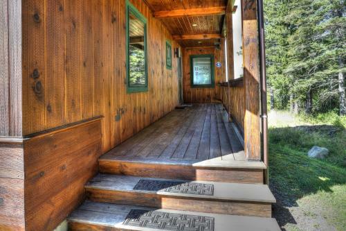 Lodges 17 By Morton & Furbish