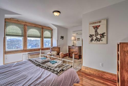 Historic Cumberland Home With Deck And Valley View!