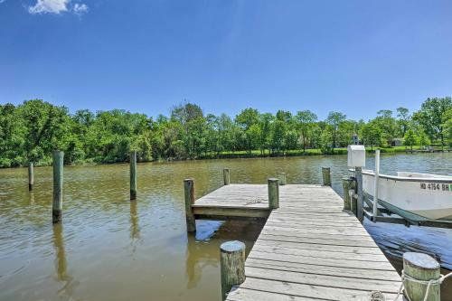 Waterfront Annapolis Home Fire Pit And Fishing Pier