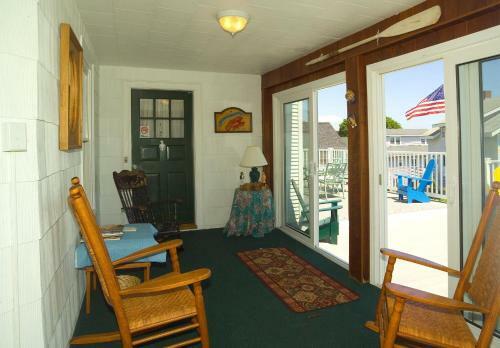 Main House At One Long Beach