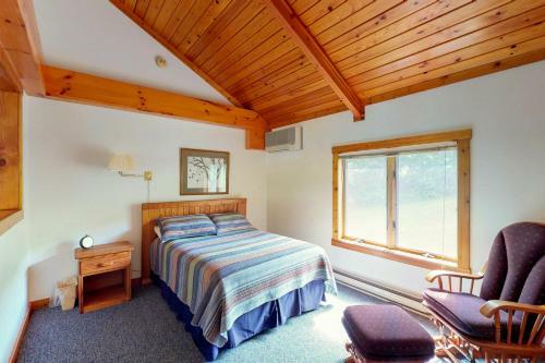 Bear's Den At Sunplace