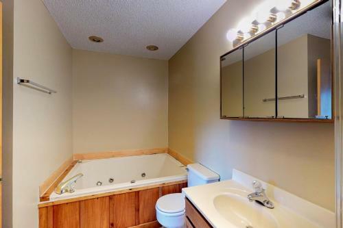 Bear's Den At Sunplace