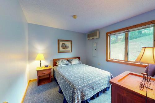 Bear's Den At Sunplace
