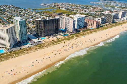 Apartamento Updated Oceanfront Patio Condo At The Colonial Condo