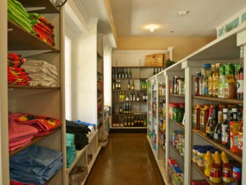 Sunset Island - 14 Corner Store