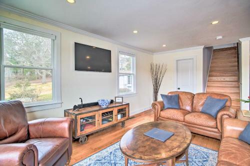 Bourne House With Furnished Deck And Waterfront Views!