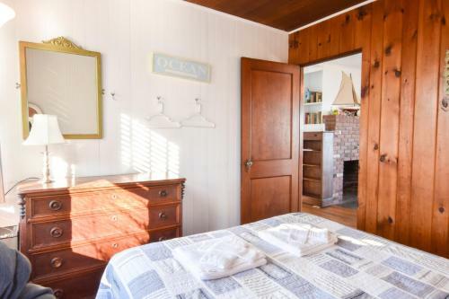 446 Waterfront Fun Awaits In This Huge Family Estate