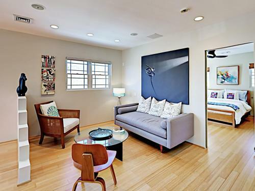 Iconic West End Home Home