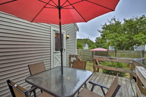 West Yarmouth Home - 5 Min Walk To Beach!