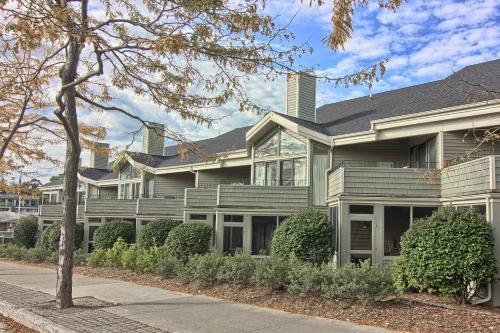 209 Pointes North Inn