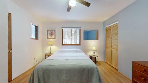 Jacobia Lakefront Retreat