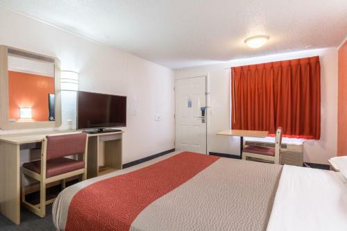 Hotel Travelodge By Wyndham Lansing