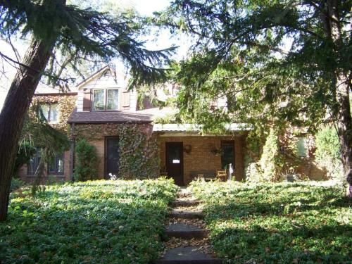 The Pelton House