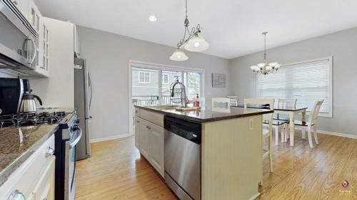 Simply South Haven!!! Steps From Downtown And 3 Blocks To South Beach