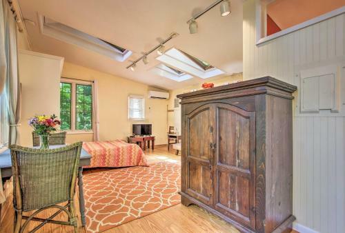 Apartamento Quiet Saugatuck Studio With Patio - Walk To Dtwn!