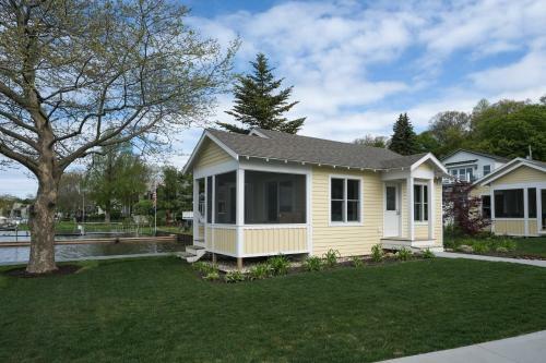 Old Pike Cottages