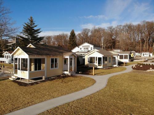 Old Pike Cottages