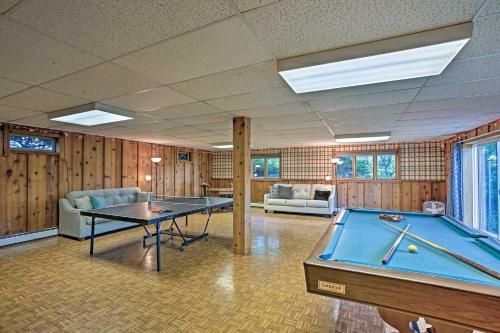 Classy Home With Billiards Table, Country View!