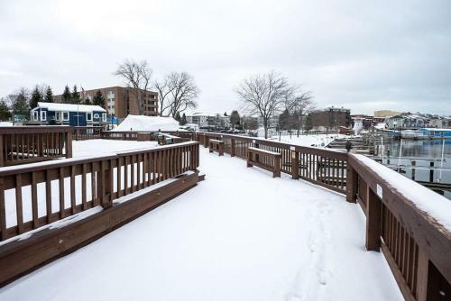 Relax At The Riverfront