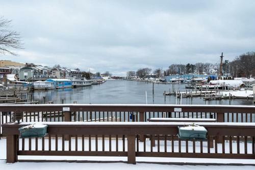 Relax At The Riverfront