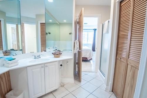 Beach Room 329