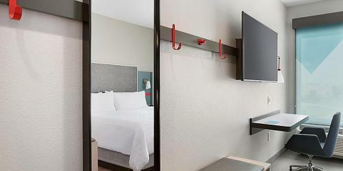 Avid Hotels - Detroit - Warren, An Ihg Hotel