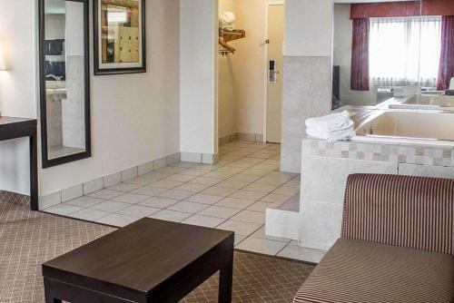 Posada Norwood Inn & Suites Eagan