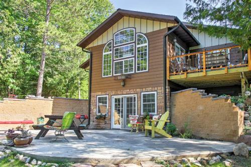 Apartamento Lakefront Deer River Apt With Dock, Fire Pit And Patio!
