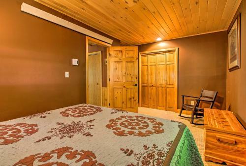 Trout Lake Cabin With Private Dock, Kayaks And Loft!