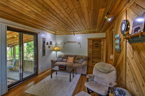 Rustic Cloquet Home With 3-season Porch And Fire Pit