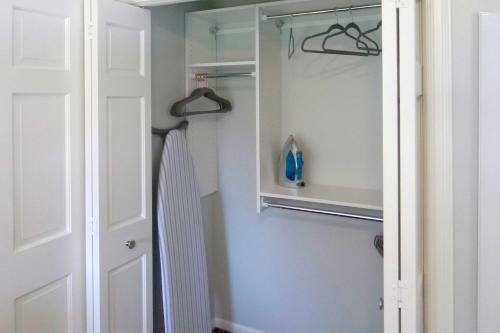 Apartamento Remodeled Apt - 8 Mi To Downtown Minneapolis!