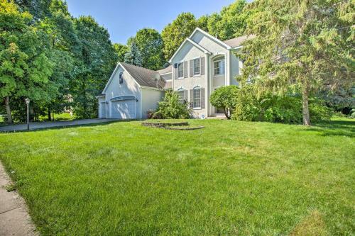 Executive Eden Prairie Home With Deck, Game Room