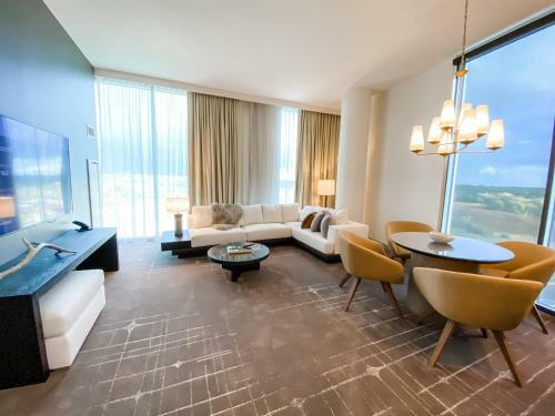 Hotel Omni Viking Lakes