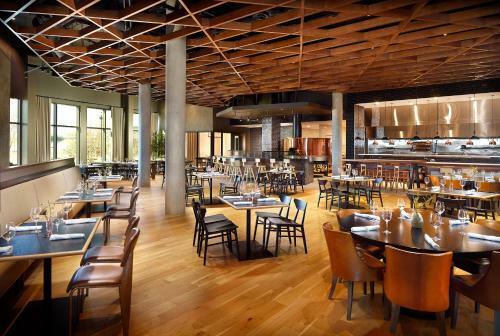 Hotel Omni Viking Lakes