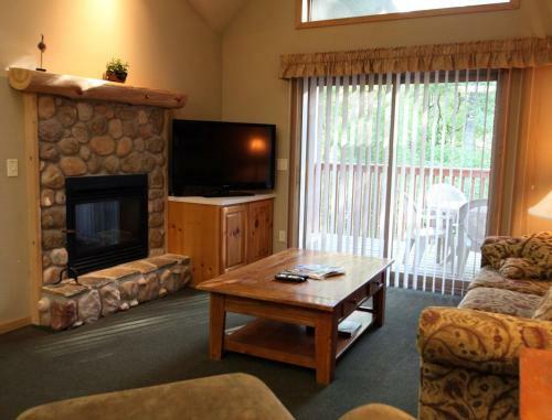 Beautiful Vacation Apartments On Serene Gull Lake