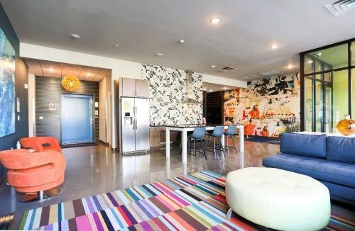 Kasa Minneapolis Uptown Apartments