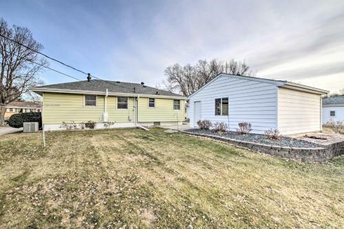 Cheerful Rochester Retreat With Workout Room!