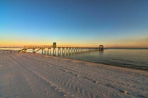 Bright Pass Christian Beach Home - Walk To Beach!