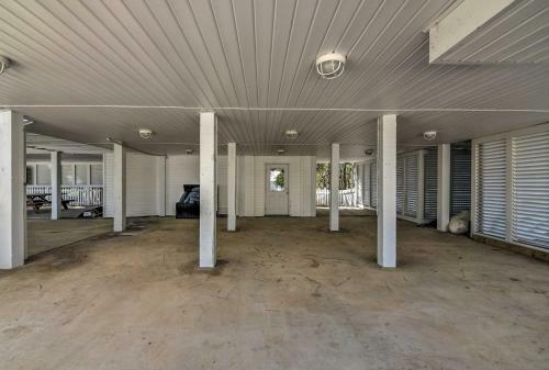 Spacious Pass Christian Home With Pool And Boat Launch