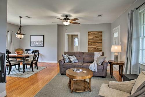 Charming Cottage With Mississippi River Views!