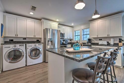 Gulfport Bungalow By Jones Park And Beach Access!