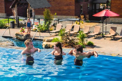 Luxury Lakefront Villa 2 Mi To Sdc Huge Pool Kayaks Dock