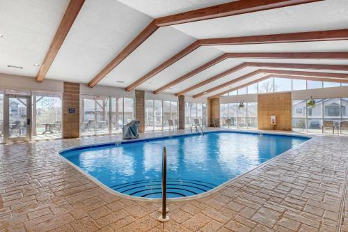 Hotel Legacy At Thousand Hills