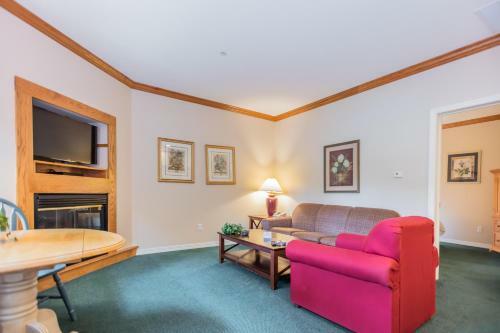 Spacious Condo Off Highway 76 Strip 1br Standard