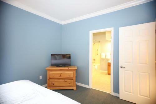 Spacious Condo Off Highway 76 Strip 1br Standard